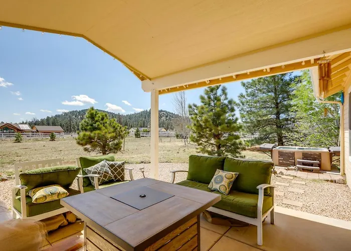 Holiday home Flagstaff W/ Hot Tub & Mountain Views