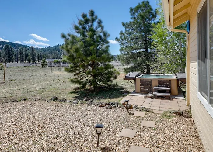 Flagstaff W/ Hot Tub & Mountain Views Elden Pueblo